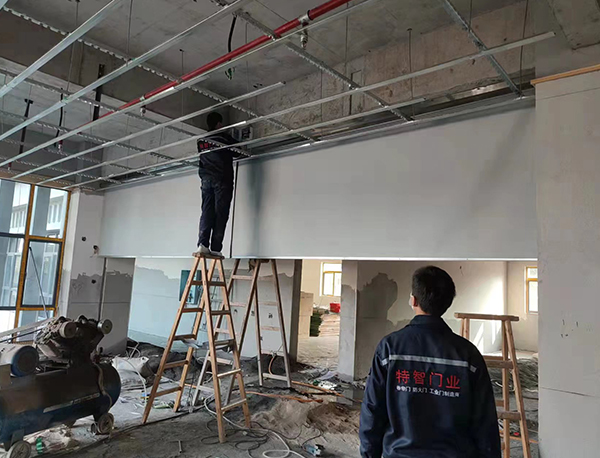 ?電動擋煙垂壁
