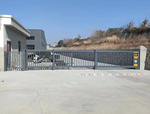 電動伸縮門